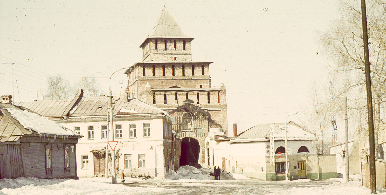 Пятницкие ворота Коломенского кремля, фотография 80-е годы 20 века